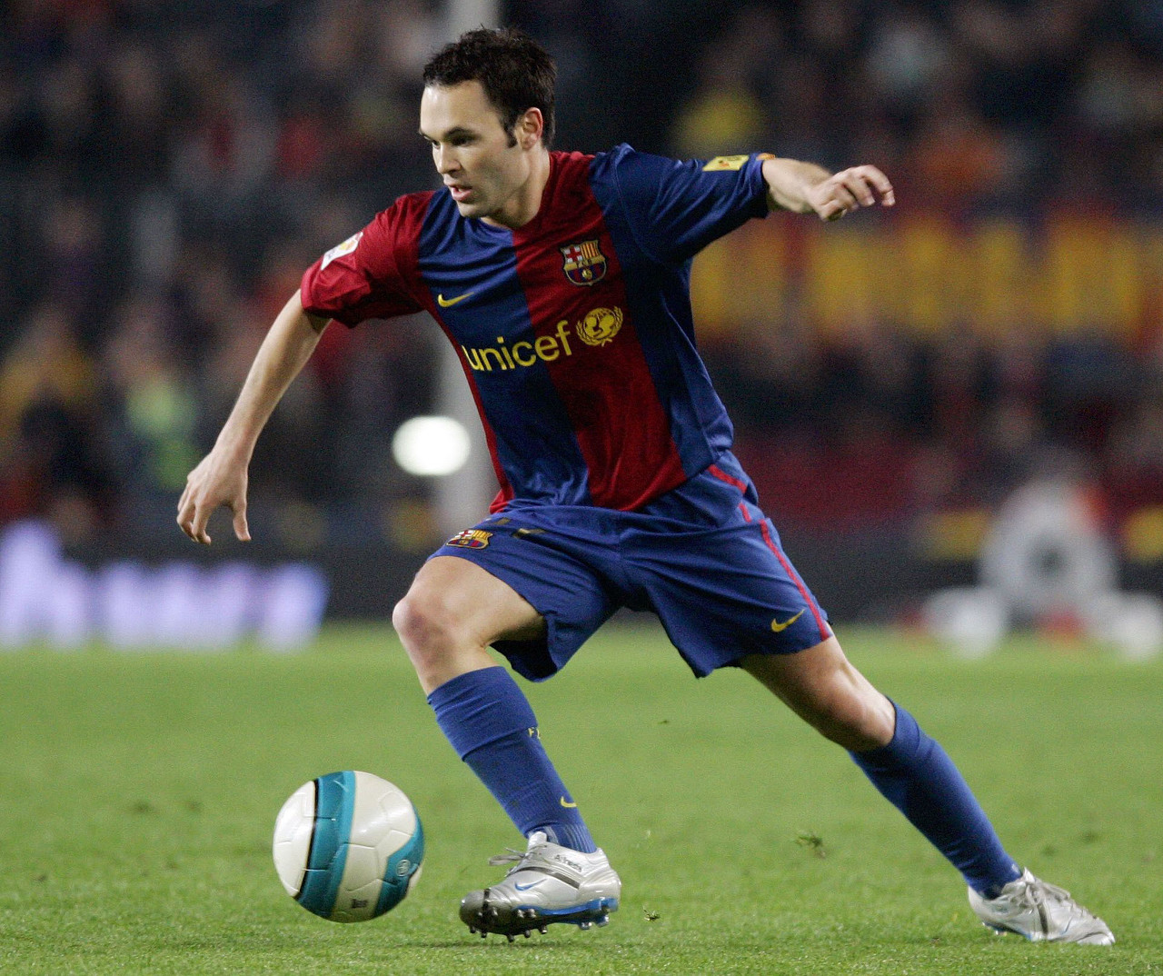 联赛的一名 联赛的一名